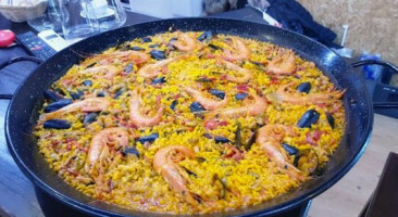 Paella Et Pata Negra food