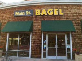 Main Street Bagel outside