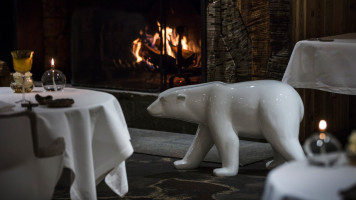 La Table de l'Ours food