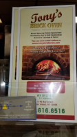 Tony's Brick Oven food