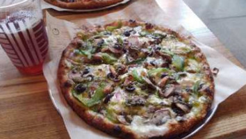 Blaze Pizza food