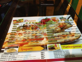 Pizza Traviata inside