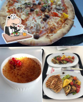 Etu Pizza Grill food