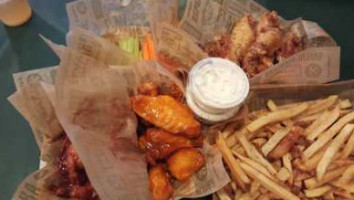 Wingstop food