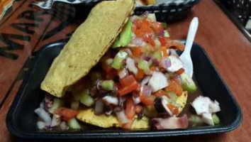 El Trebol Mariscos food