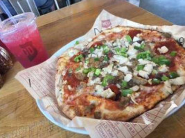 Mod Pizza food