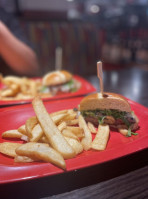 Red Robin Gourmet Burgers And Brews food