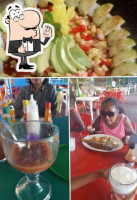 Mariscos La Morena food