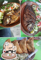 Los Manglares food