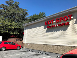 Hot Spot Cigars Coffee outside