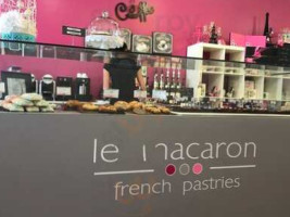 Le Macaron Mizner Park food