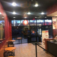 Cold Stone Creamery inside