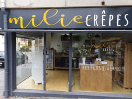 Carnel Crepes inside