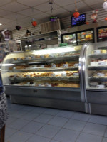 Pitusa Bakery inside