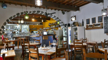 A Tasca inside