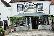 The Chipperfield Larder outside