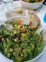 Sweetgreen Pentagon City food