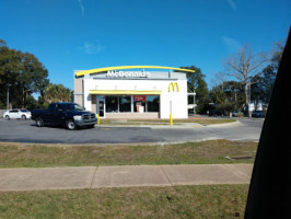 Mcdonald's outside