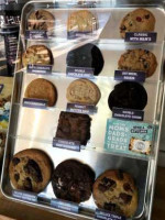 Insomnia Cookies food