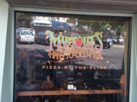 Martolli's Hand Tossed Pizza Plaza outside