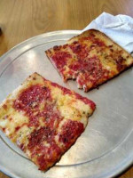 Ciervo's Pizza food