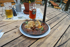 Forstquell-brauerei food