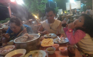 เป๋าตุงหมูกระทะ food