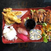 Yamariki Sushi food