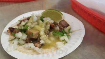 Taqueria El Pollo food