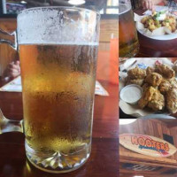 Hooters food