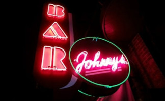 Johnny's On Fulton food