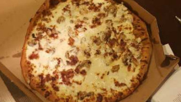 Domino's Pizza food