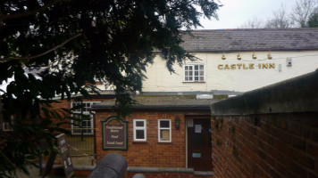 Castle Inn food