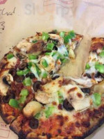 Mod Pizza food