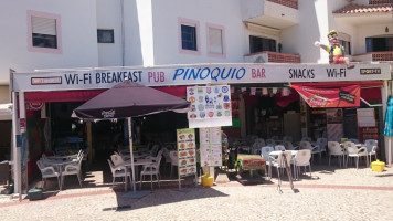 Pinoquio Breakfast inside