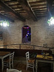 Taverna Pop inside