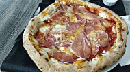 Pizzeria Ovvio food