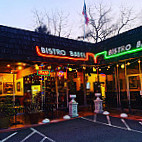 Bistro Baffi outside