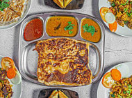 Mak Roti Naan Tandori food