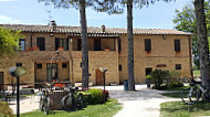 De La Fattoria outside