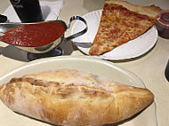 Frank's Pizza food