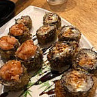 Lui Sushi food