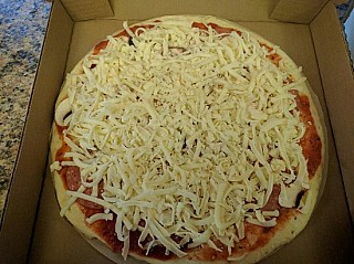 Pizzanne's U-Bake Pizza