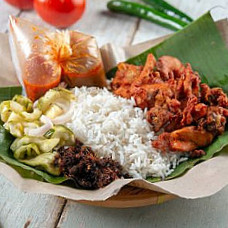 Nasi Kukus Kakcik