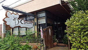 D-caffeine Cafe'