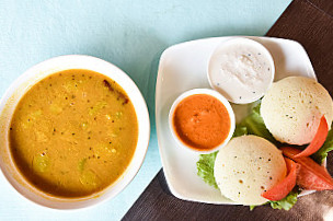 Sudheer Tiffens And Dosa Corner