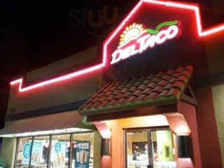 Del Taco