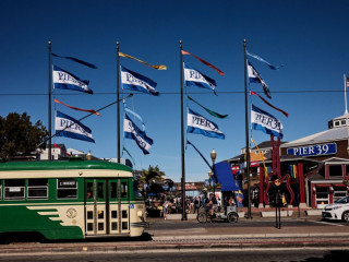 Pier Market Seafood Restaurant - Pier 39 SF