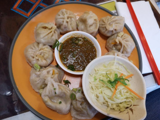 Momos Tibetains