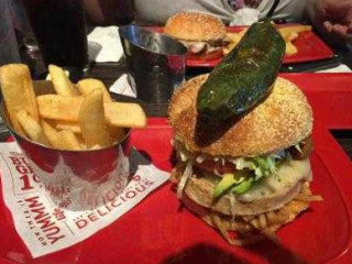 Red Robin Gourmet Burgers And Brews